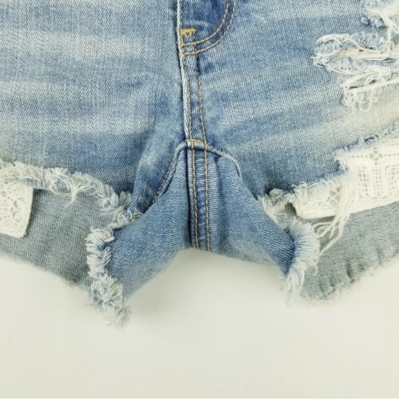 American Eagle 2 Stretch Distressed Raw Hem Lace Pocket Blue Women's Shorts - Picture 9 of 11